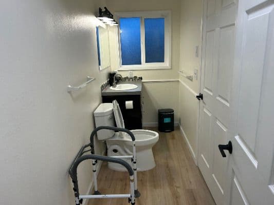 Boundless Love Care Home, Wandaye Deressa, Rn/Np - Gallery Image 5