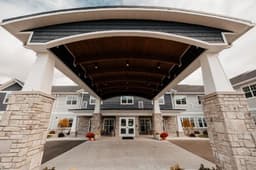 Harbor Terrace Senior Living - Gallery Image 2