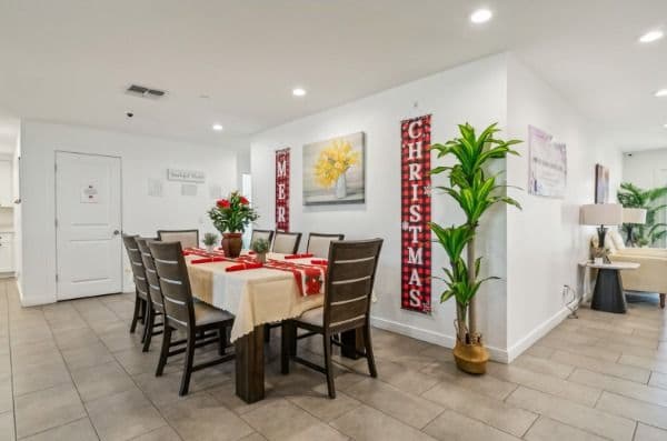 Desert Cove - Gallery Image 1