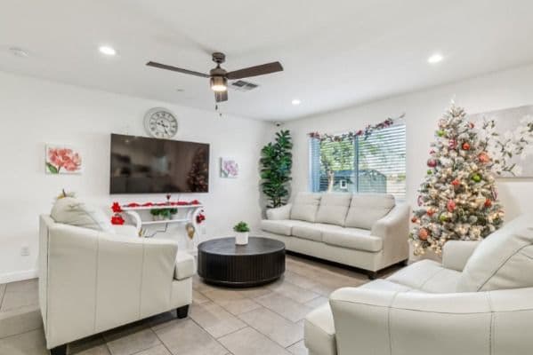 Desert Cove - Gallery Image 6