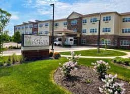 Prairie Pointe Assisted Living And Memory Care - Gallery Image 1