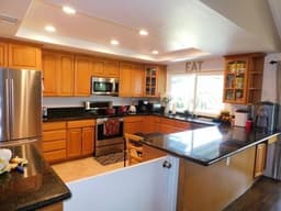 Weaver'S Twin Oaks Villa - Gallery Image 3