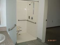 Vista Village Care - Gallery Image 2
