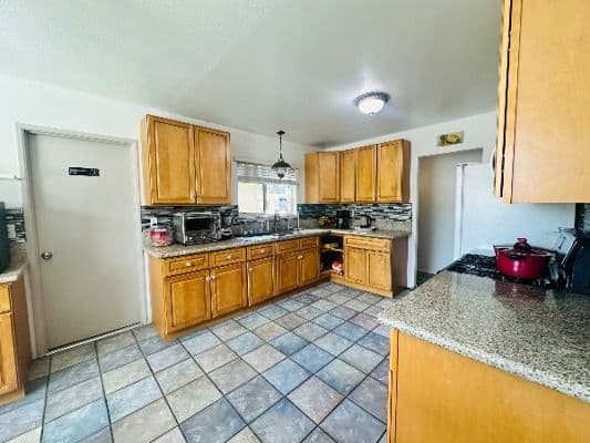 Uc Care Senior Living Iii - Gallery Image 6