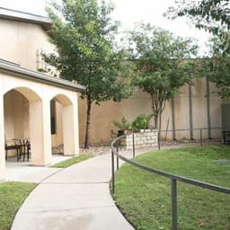 Ccrc-Harbor At Buckner Villas Memory Care - Gallery Image 2