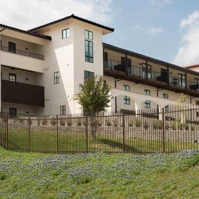Ccrc-Harbor At Buckner Villas Memory Care - Gallery Image 5