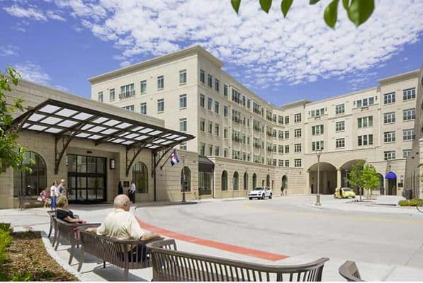 Balfour at Riverfront Park - Gallery Image 1