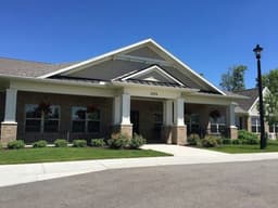 Green Acres Of Standale - Gallery Image 1