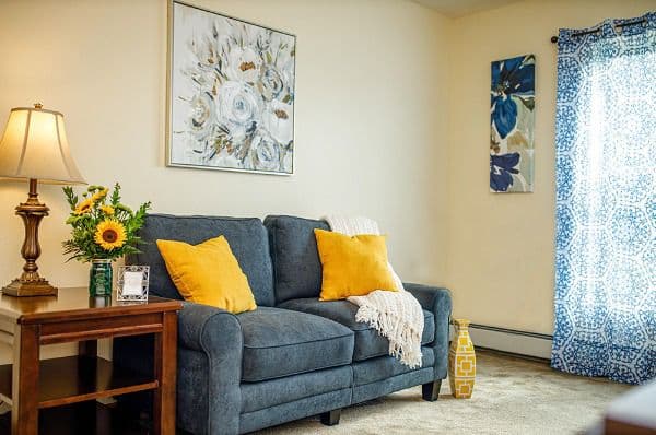 Library Terrace Apartments And Suites - Gallery Image 5
