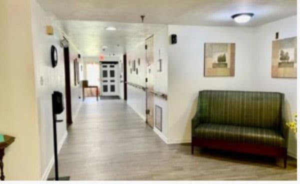 An Innovative Care South Winds - Gallery Image 3