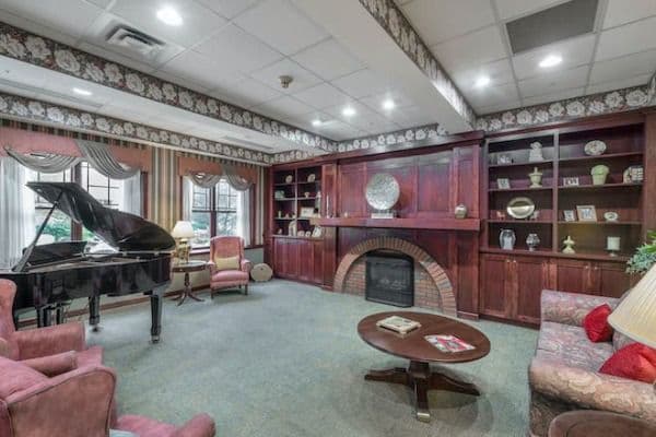 Elderwood Village at Williamsville - Gallery Image 6