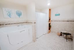 Vista Del Lago - Gallery Image 1