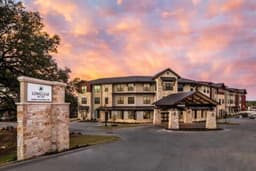 Longleaf Bee Caves Assisted Living - Gallery Image 2