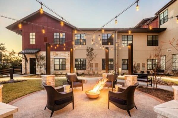 Longleaf Bee Caves Assisted Living - Gallery Image 4