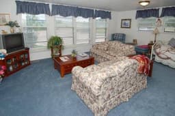 Apple Leaf Assisted Living - Gallery Image 5