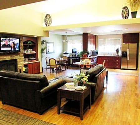 Good Samaritan Society - Fort Collins Village - Gallery Image 6