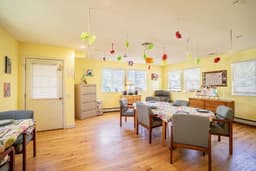 Jaxpointe Assisted Living At 63d Pl - Gallery Image 3