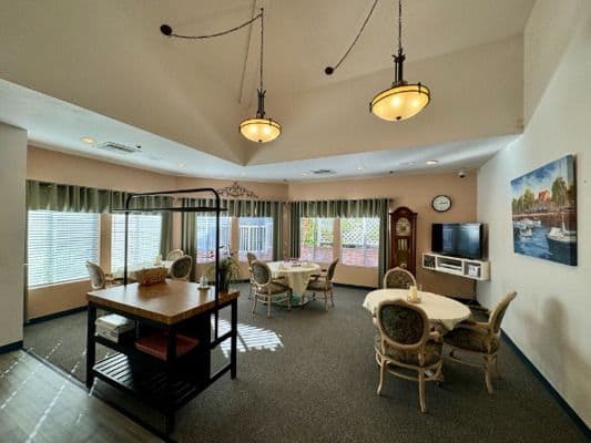Chateau Lake San Marcos - Gallery Image 3