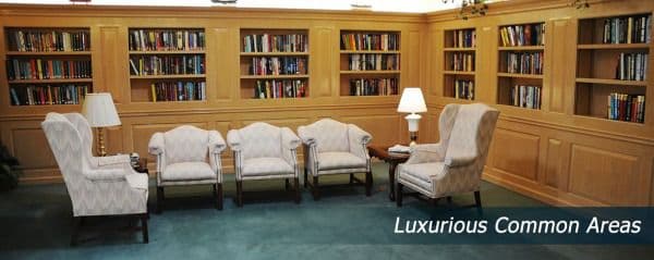Chateau Lake San Marcos - Gallery Image 2
