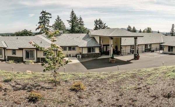 Clackamas Heights Senior Living - Gallery Image 3