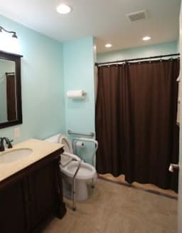 Loving Hearts Assisted Living, Llc - Gallery Image 6