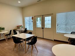 Hidden Glenn Senior Living I* (Oak Hill Residential Care) - Gallery Image 4