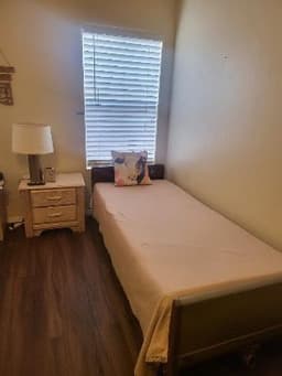 Desert Palace Assisted Living I - Gallery Image 1