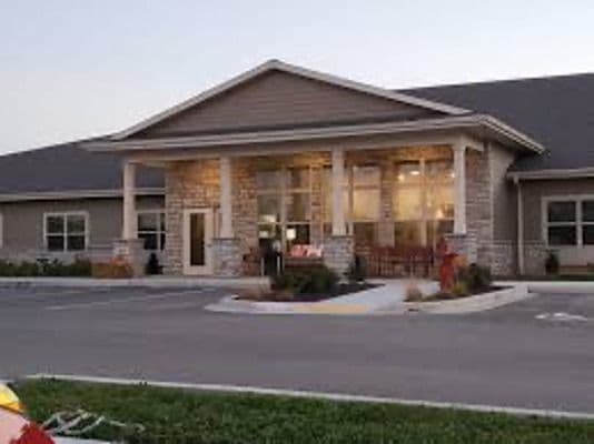 Waterford Place Assisted Living & Memory Care - Gallery Image 4