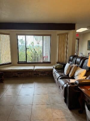 Anne'S Place Ii - Gallery Image 3