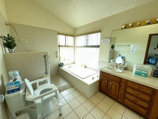 Anne'S Place Ii - Gallery Image 5
