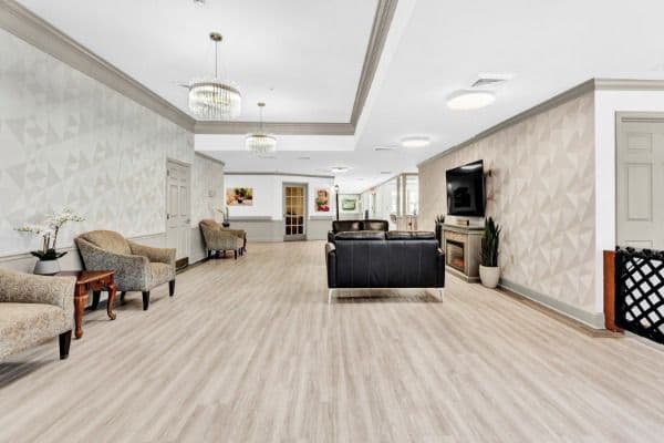 Peachtree Creek Memory Care - Gallery Image 6