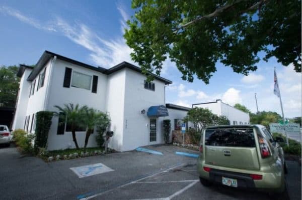 Angels Senior Living at Palma Ceia - Gallery Image 5