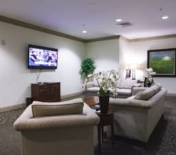 Angels Senior Living at South Tampa - Gallery Image 6