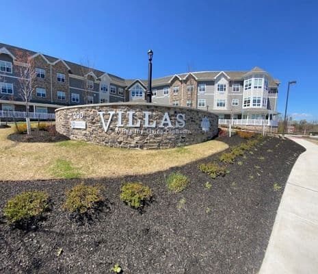 The Villas Of Holmdel - Gallery Image 2
