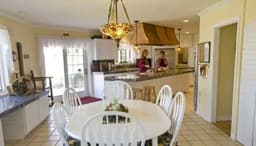 Gracious Granny'S - Gallery Image 2