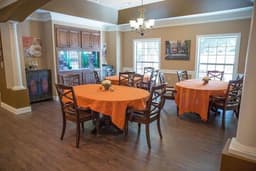 BeeHive Homes of Gainesville - Gallery Image 5