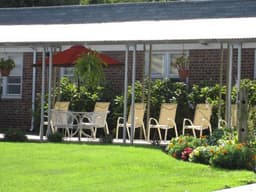 Sutton Gardens Senior Living - Gallery Image 5