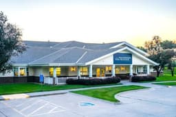 Saunders House Assisted Living - Gallery Image 4
