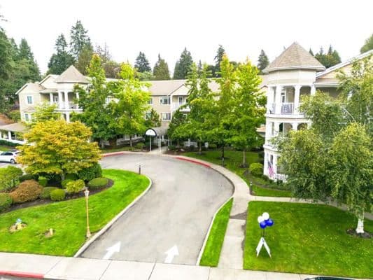 Bay Pointe Assisted Living & Marine Courte Memory Care - Gallery Image 5