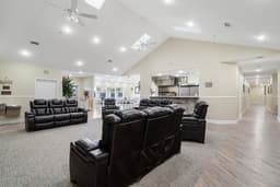 Beehive Homes Of Cypress - Gallery Image 2