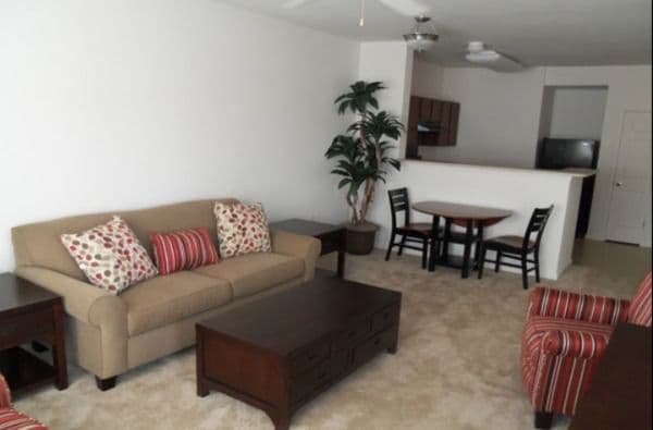 Broadstone Pointe Senior Apartments - Gallery Image 2