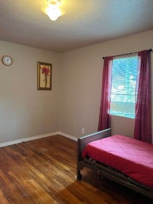 Eastmoreland Adult Care Home - Gallery Image 3
