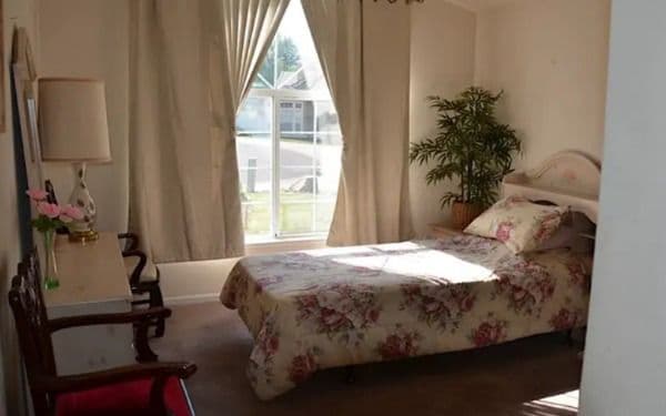 Green Mountain Villa - Gallery Image 3