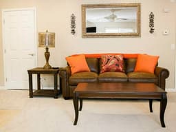 Hampshire Manor - Gallery Image 4
