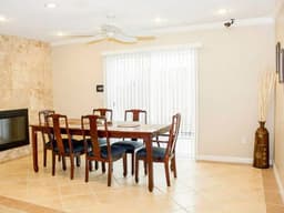 Hampshire Manor - Gallery Image 6