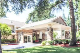 Windsor Square Senior Living - Gallery Image 4