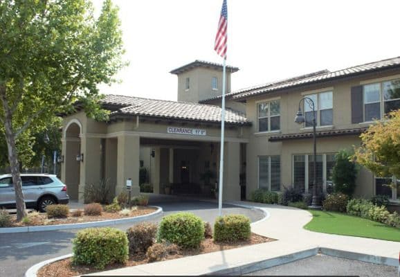 Oakmont of Folsom - Gallery Image 5