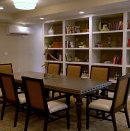 Evergreen Village At Bloomington - Gallery Image 6