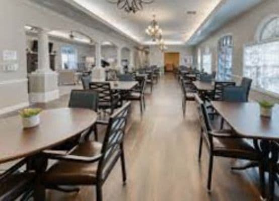 Addington Place of Lee's Summit - Gallery Image 6