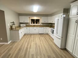 Elite Living Home - Gallery Image 3